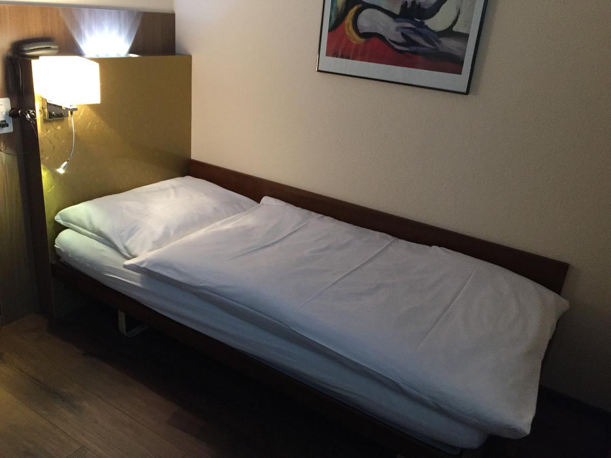 וטינגן Zys Hotel מראה חיצוני תמונה